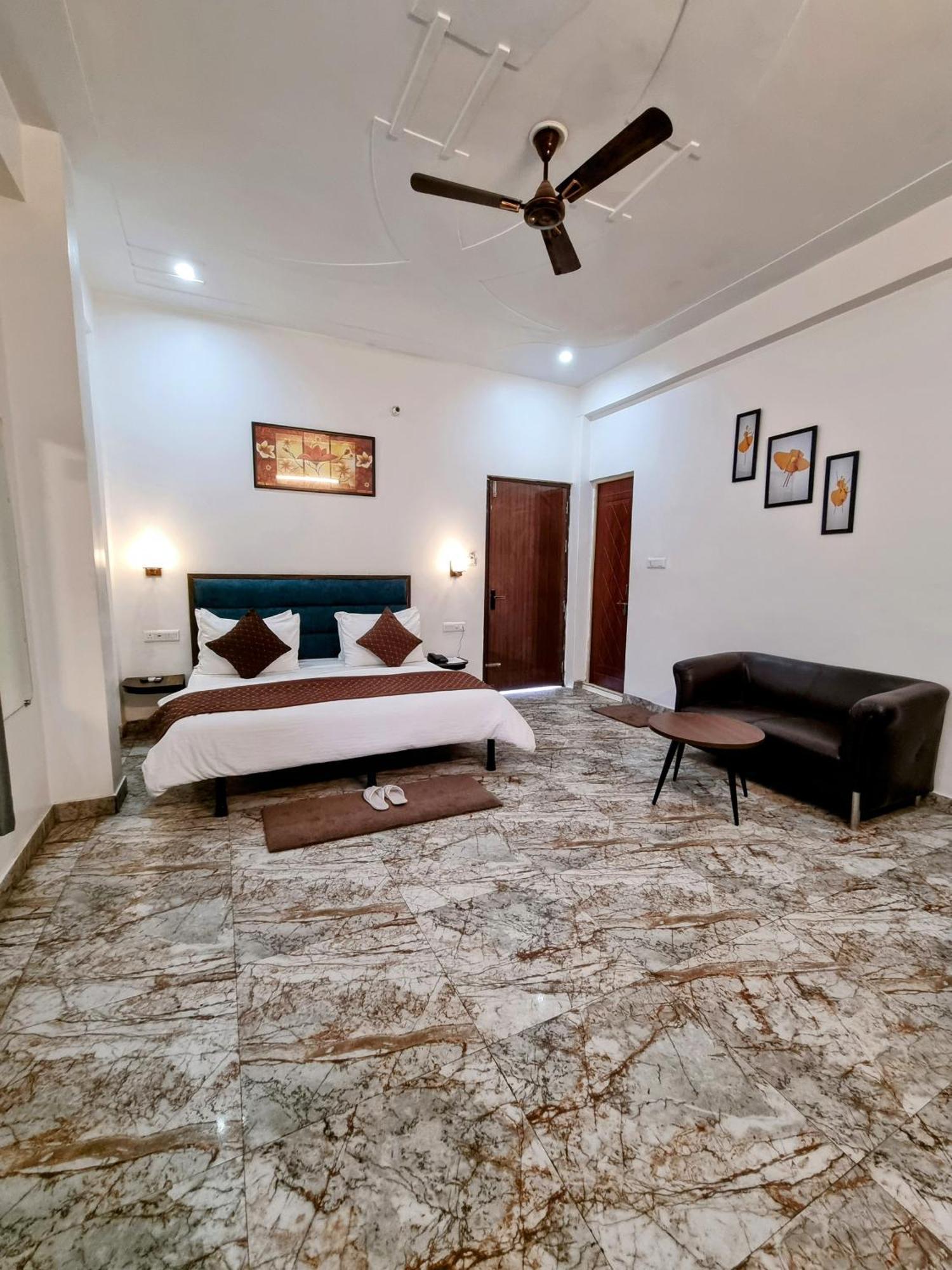 Hotel Sangam View Prayagraj Esterno foto