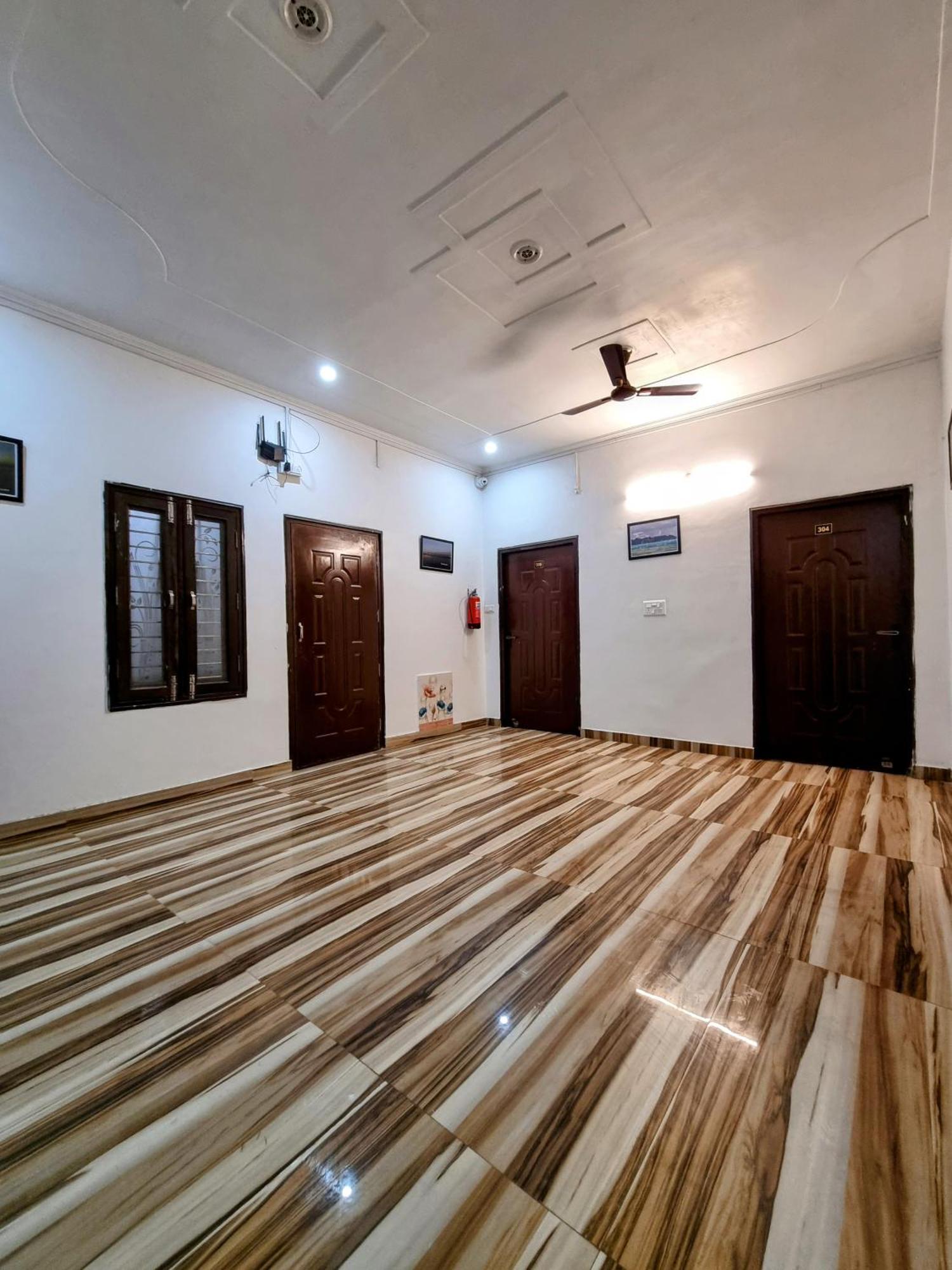 Hotel Sangam View Prayagraj Esterno foto