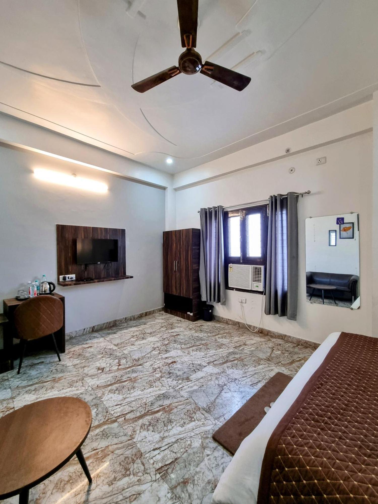 Hotel Sangam View Prayagraj Esterno foto