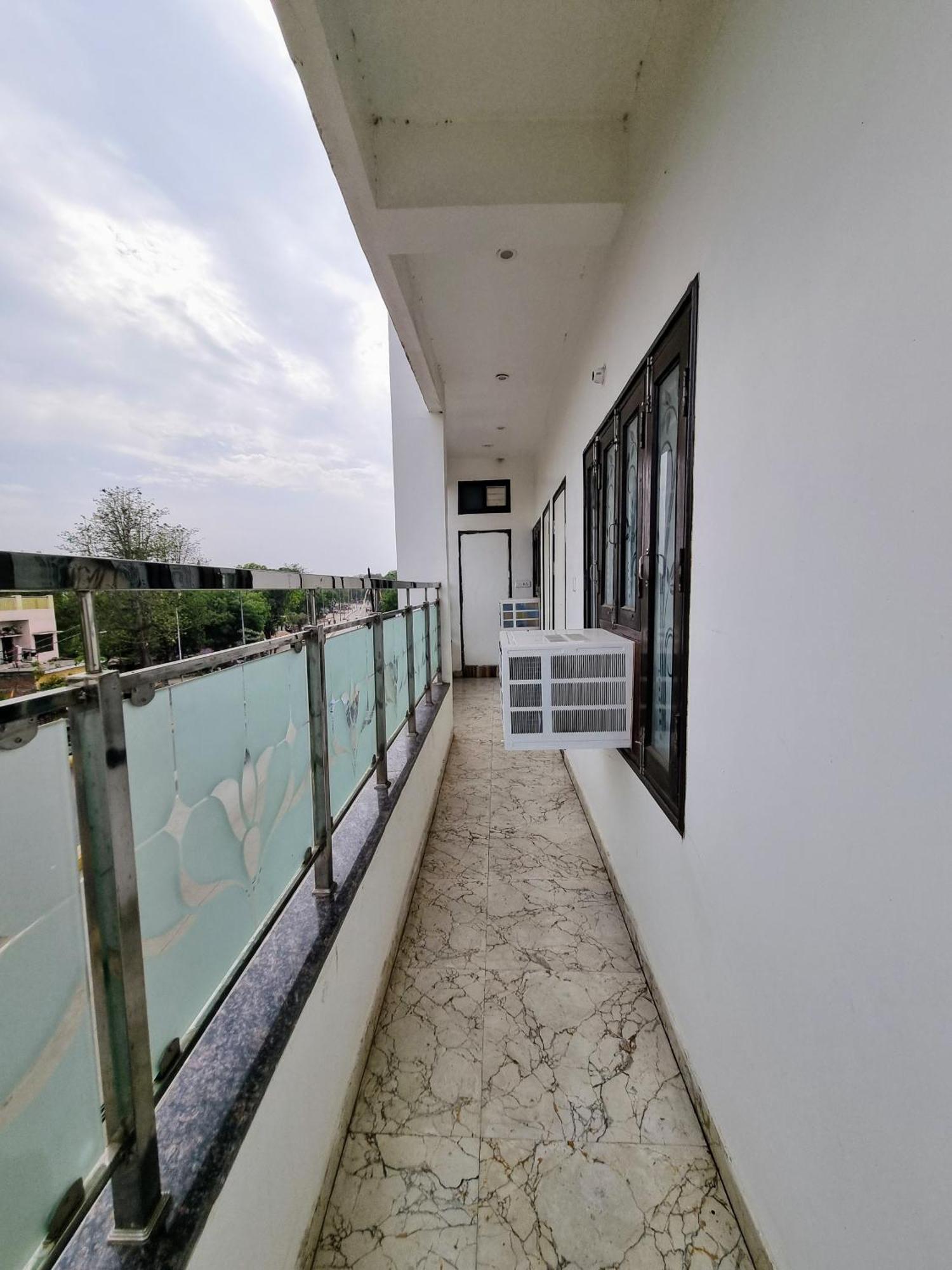 Hotel Sangam View Prayagraj Esterno foto