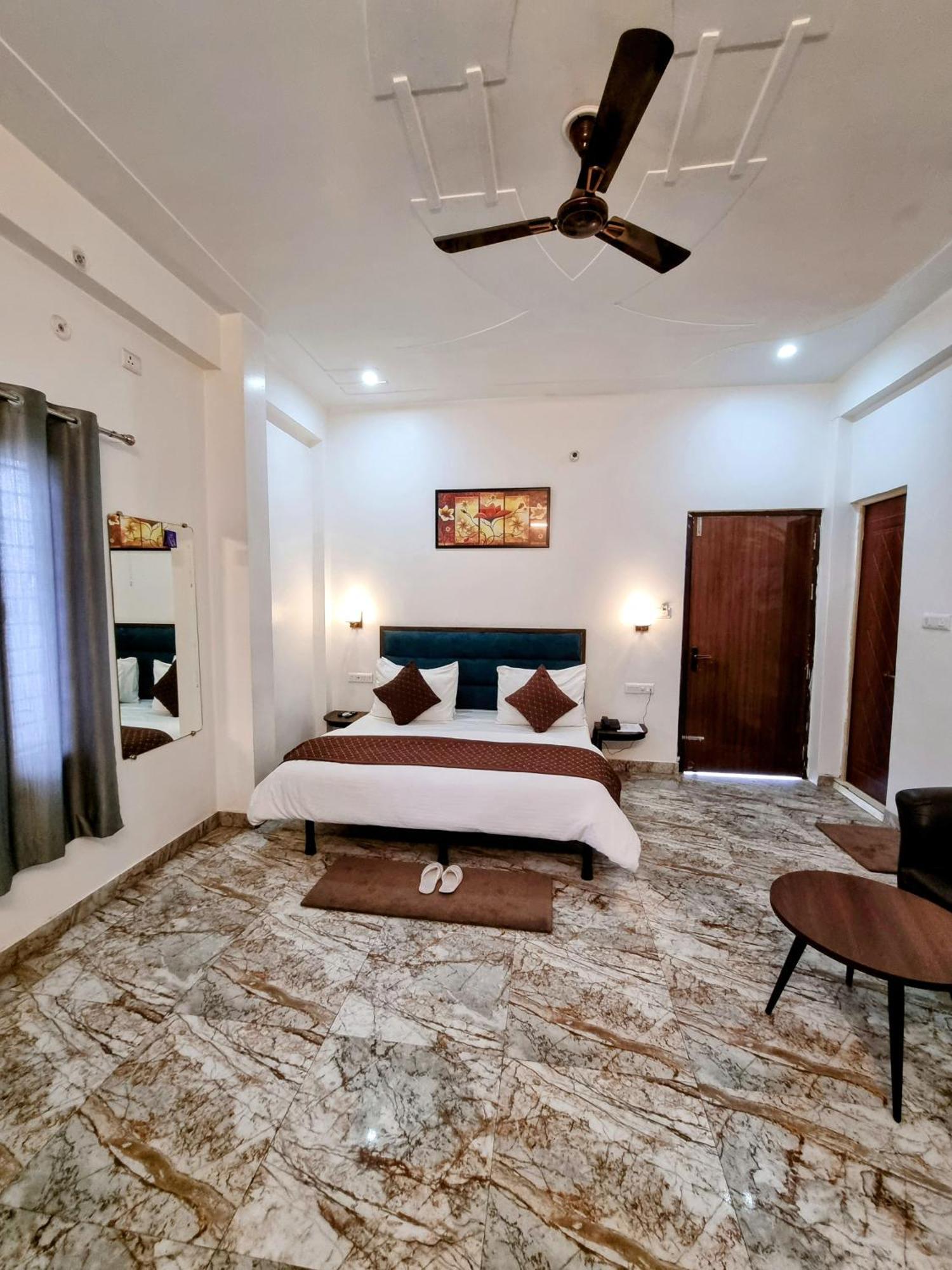Hotel Sangam View Prayagraj Esterno foto