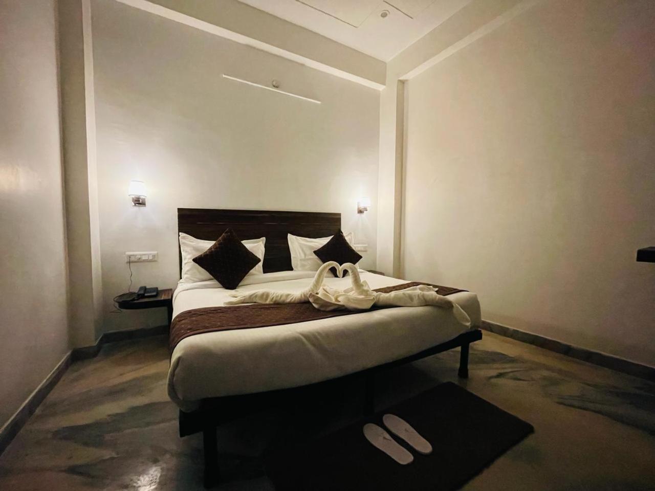 Hotel Sangam View Prayagraj Esterno foto