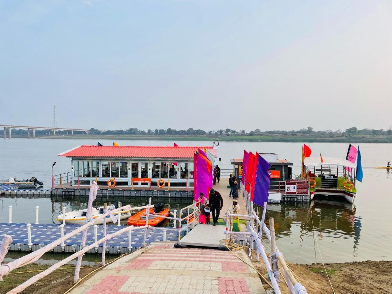 Hotel Sangam View Prayagraj Esterno foto