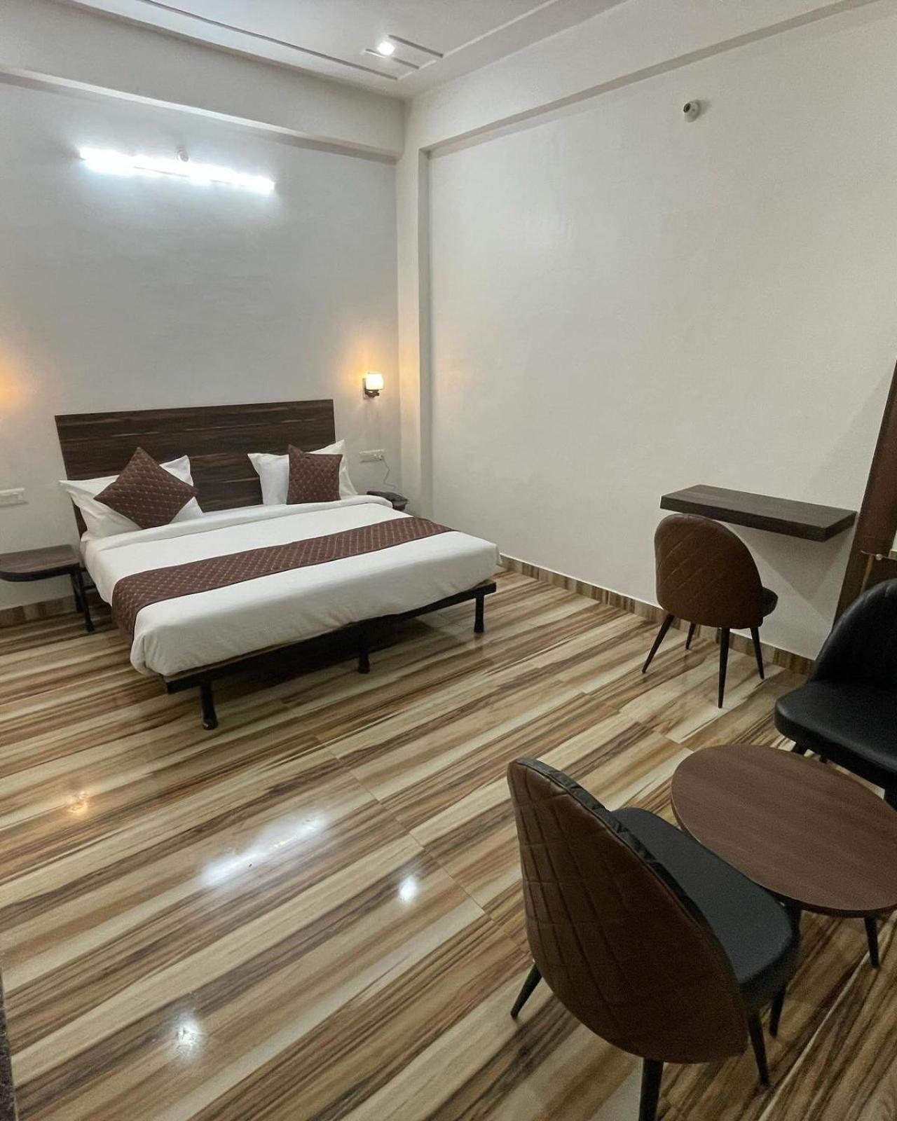 Hotel Sangam View Prayagraj Esterno foto
