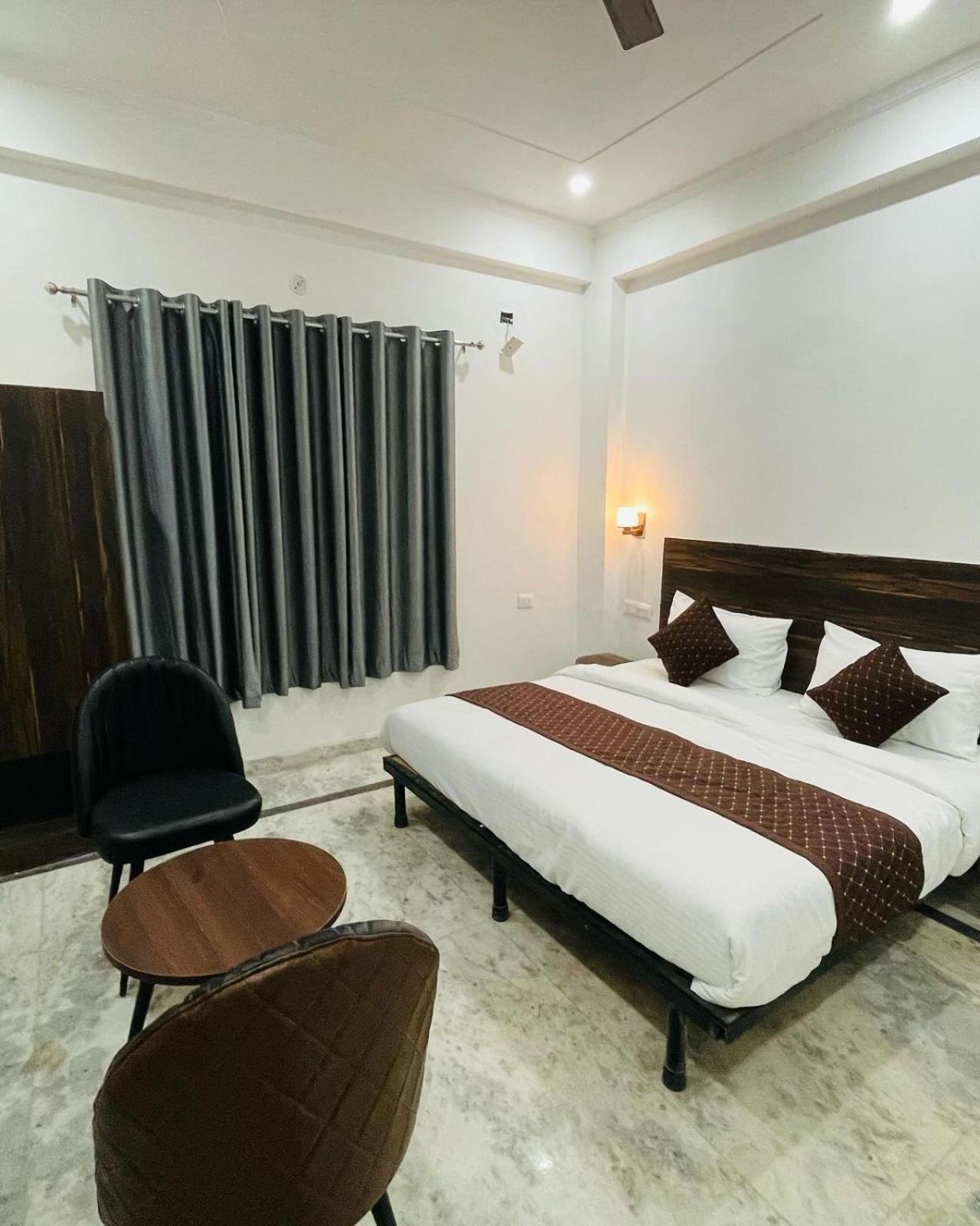 Hotel Sangam View Prayagraj Esterno foto